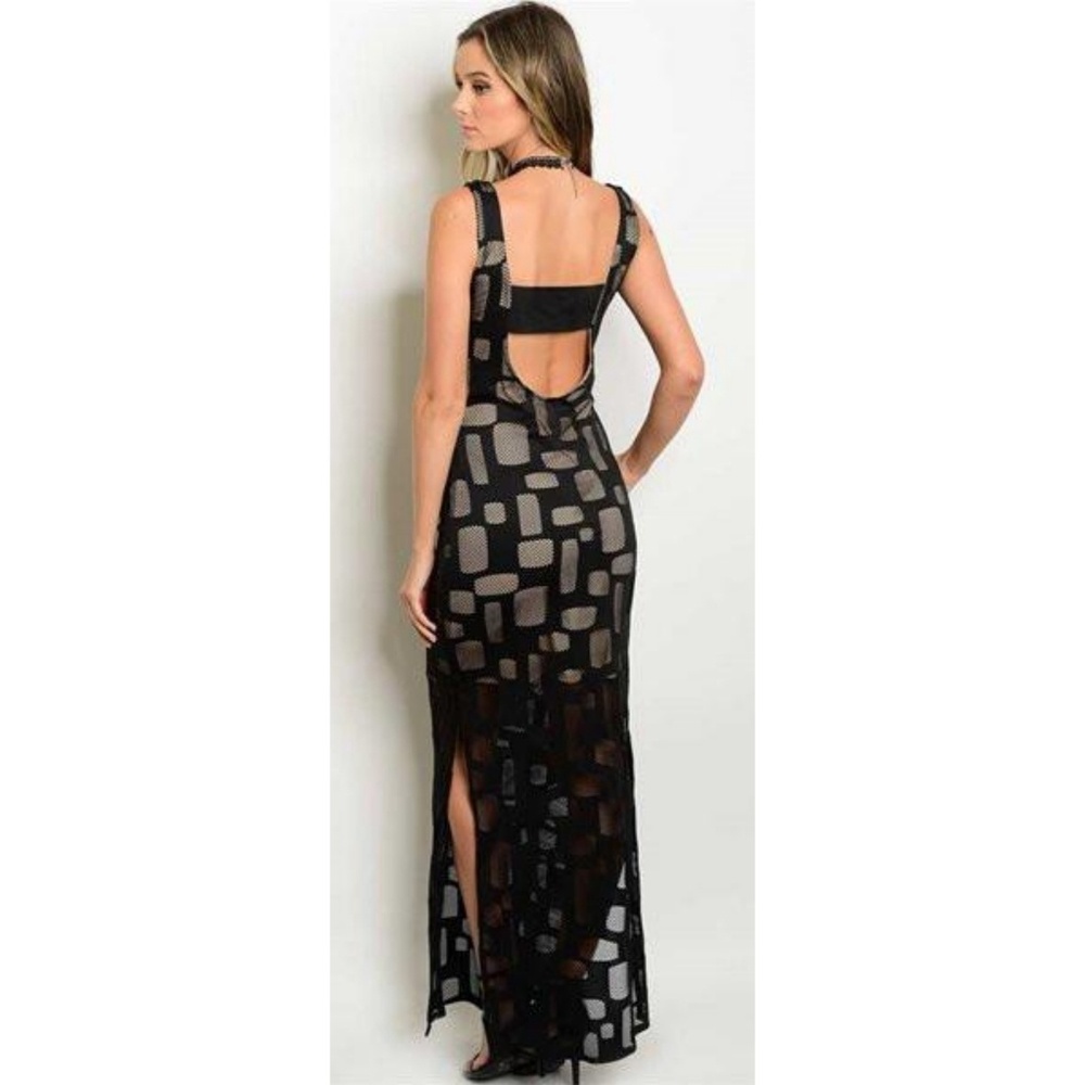 HOST PICK NWT BLACK MAXI DRESS WITH SIDE SLIDE - Picture 2 of 7
